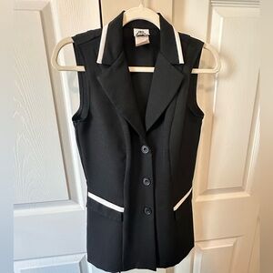 Women’s B’TIME Vintage Black Sleeveless Blazer w/White Trim and Buttons XS